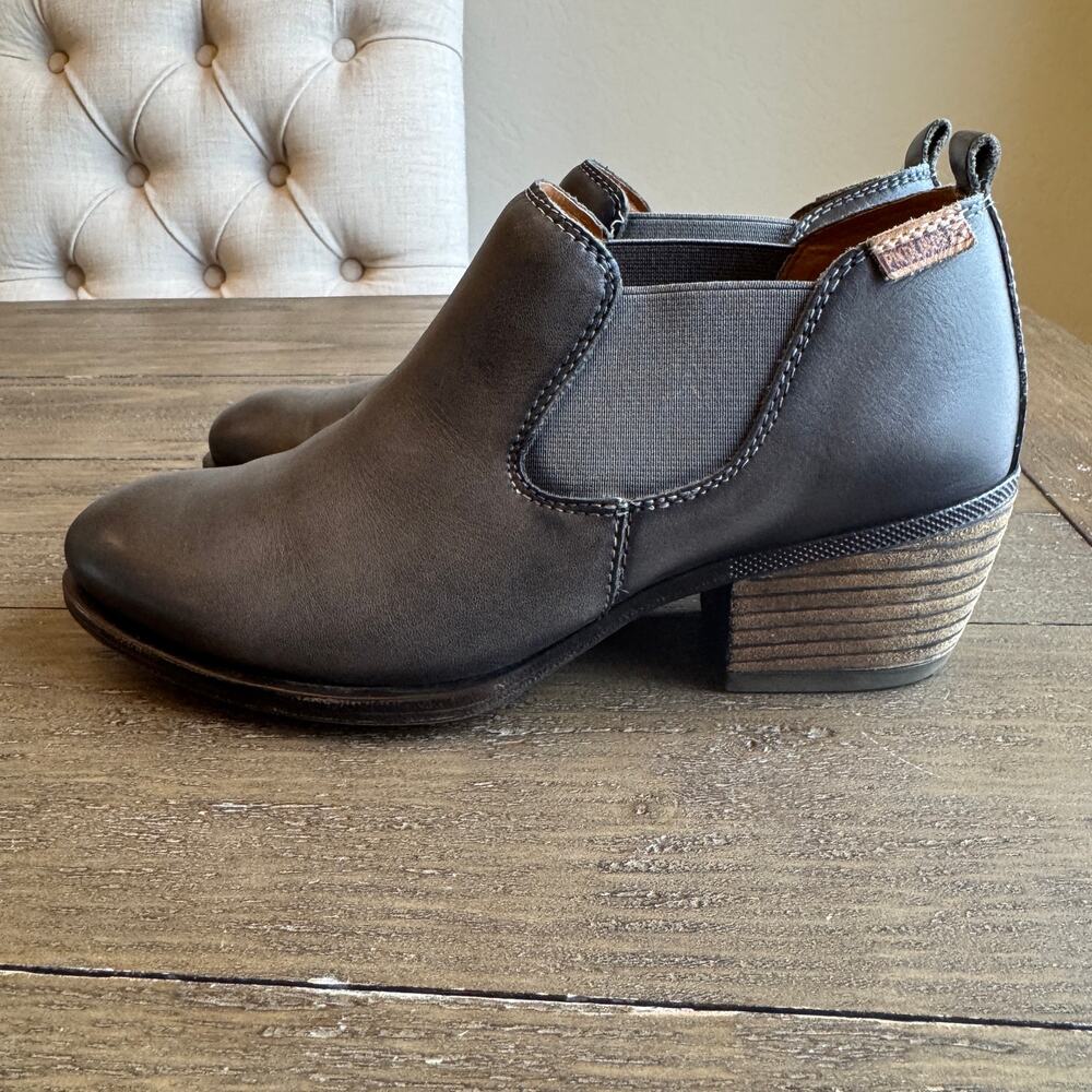 Pikolinos Baqueira Boots Size 38 US 7.5-8 Gray Block Heel Comfort Chelsea Ankle